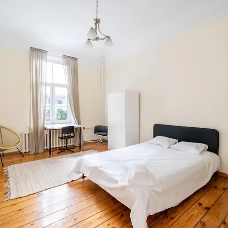 Spacious 130m2 4-bedroom For 8 With Full Kitchen - Gertrudes Street Appartement *