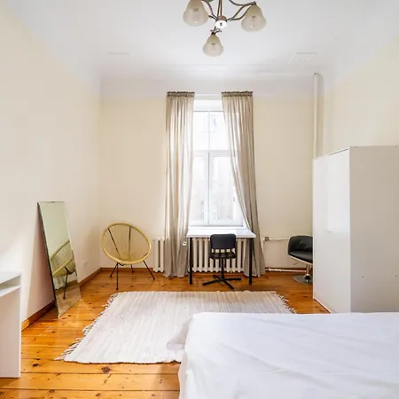 Spacious 130m2 4-bedroom For 8 With Full Kitchen - Gertrudes Street Appartement Riga