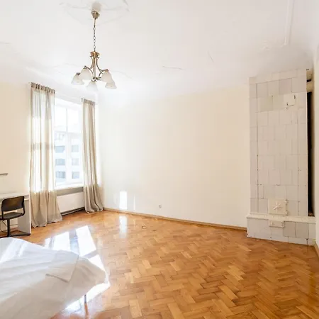 Spacious 130m2 4-bedroom For 8 With Full Kitchen - Gertrudes Street * Riga