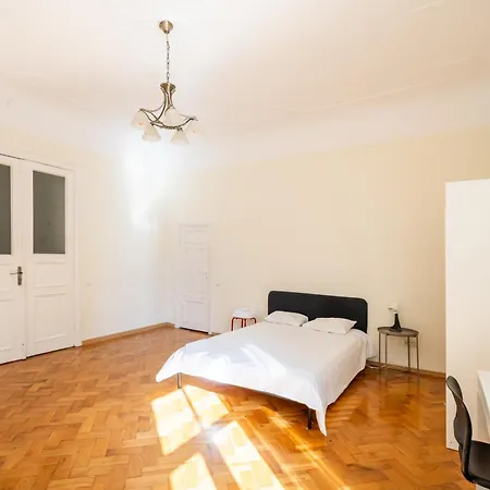 Appartement Spacious 130m2 4-bedroom For 8 With Full Kitchen - Gertrudes Street Riga